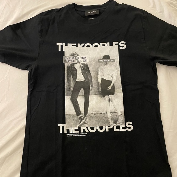 THE KOOPLES TSHIRT UNWORN - SIZE XS - BLACK WITH PICTURE - Picture 1 of 1